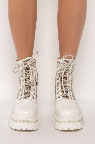 KASPER white boots